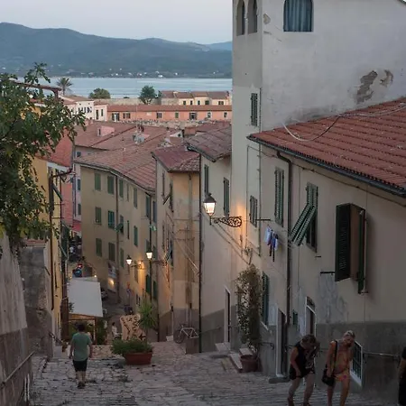 Casa Vacanze Nel Centro Storico Di Portoferraio Extérieur photo