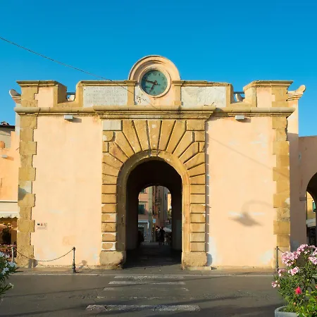 Casa Vacanze Nel Centro Storico Di Portoferraio Extérieur photo